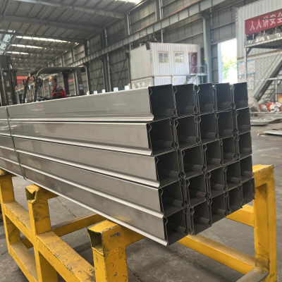 Kabelrinne mit großer Spannweite