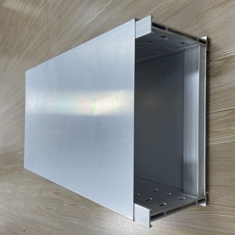 Doppellagige Kabelrinnenhalterung