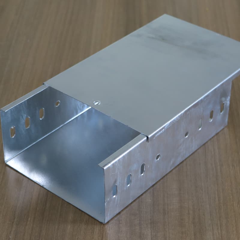 Kabelrinne und Kabelleiter