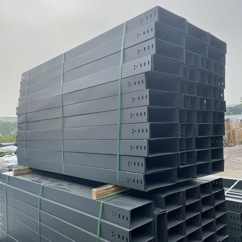 Feuerfester und korrosionsbeständiger Brückenrahmen aus Verbundwerkstoff